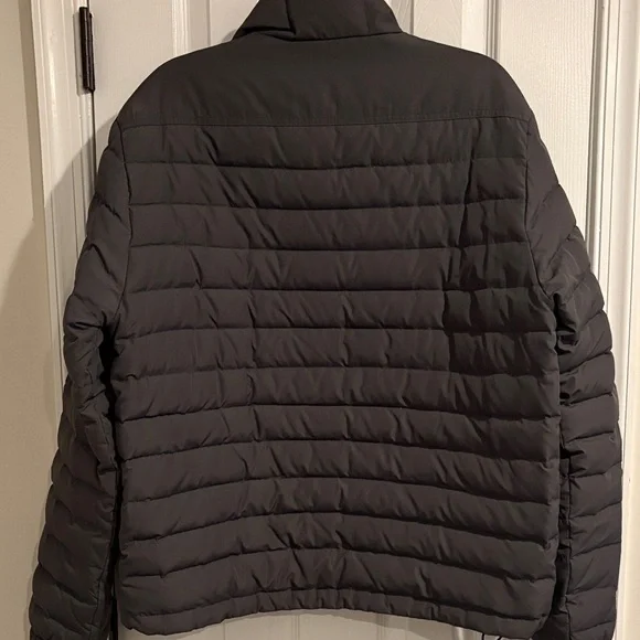 J. Crew Men's Charcoal Puffer Jacket - Picture 6 of 6